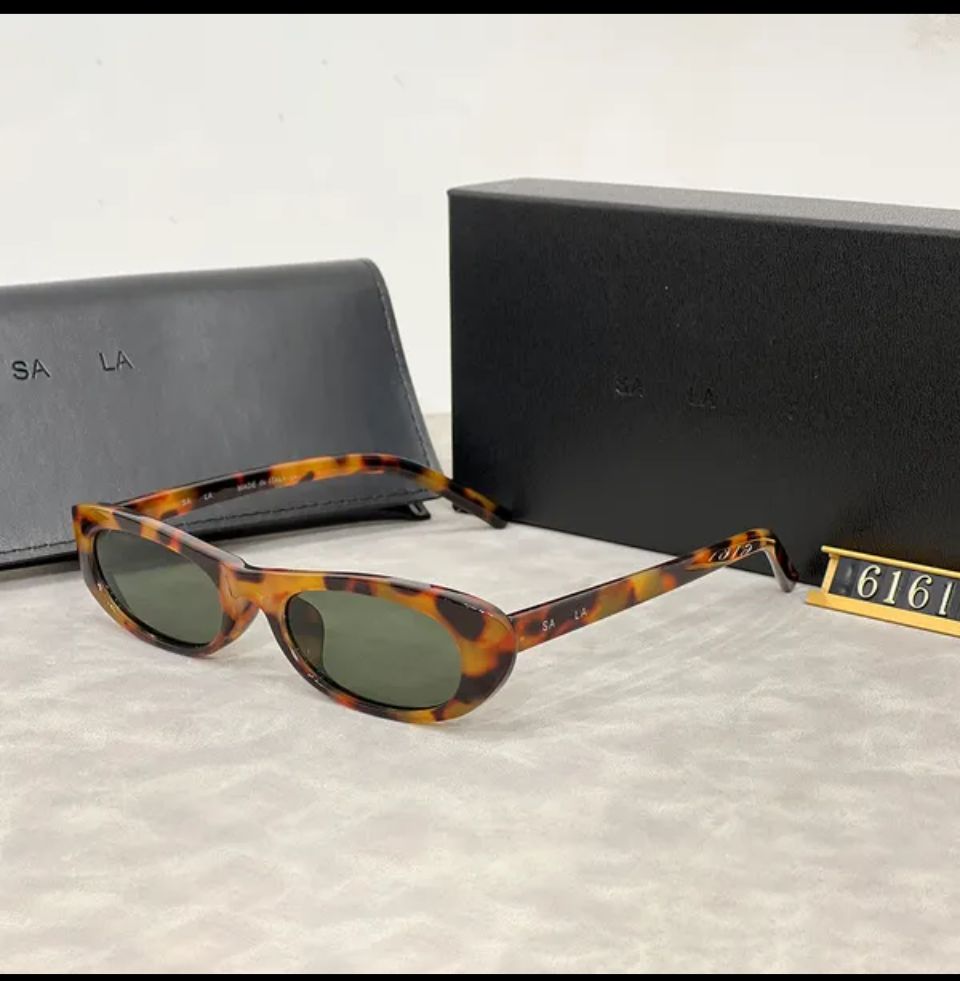 Lunettes de soleil de concepteur de luxe.