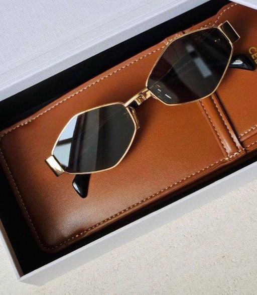 Lunettes de soleil de mode pour femmes.