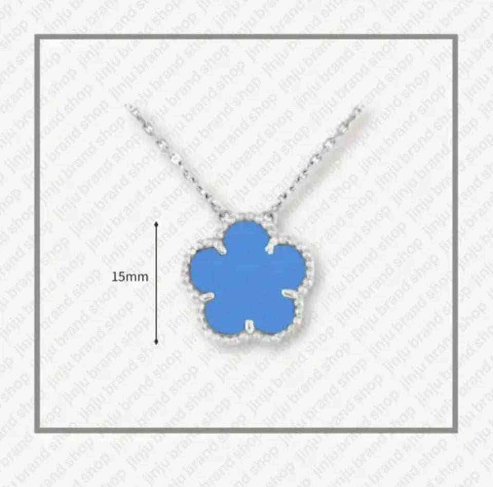 Concepteur de collier 4 feuilles pour femmes classiques.