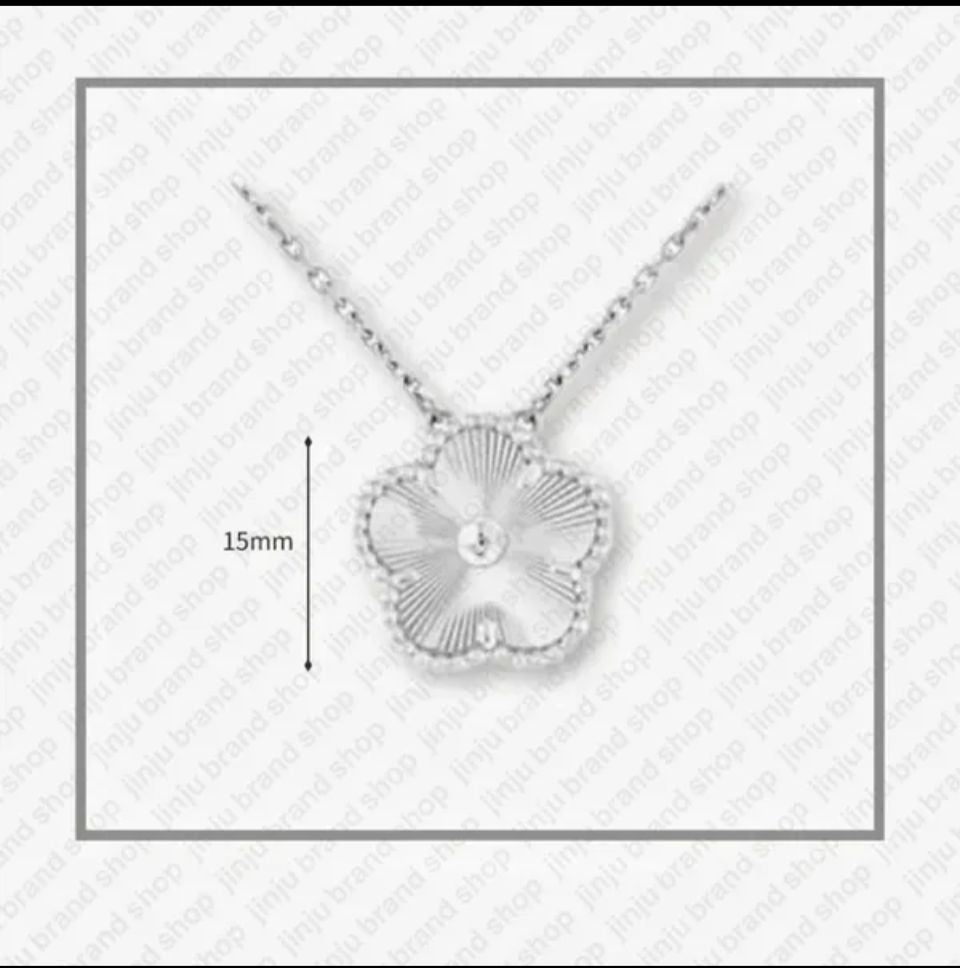 Concepteur de collier 4 feuilles pour femmes classiques.