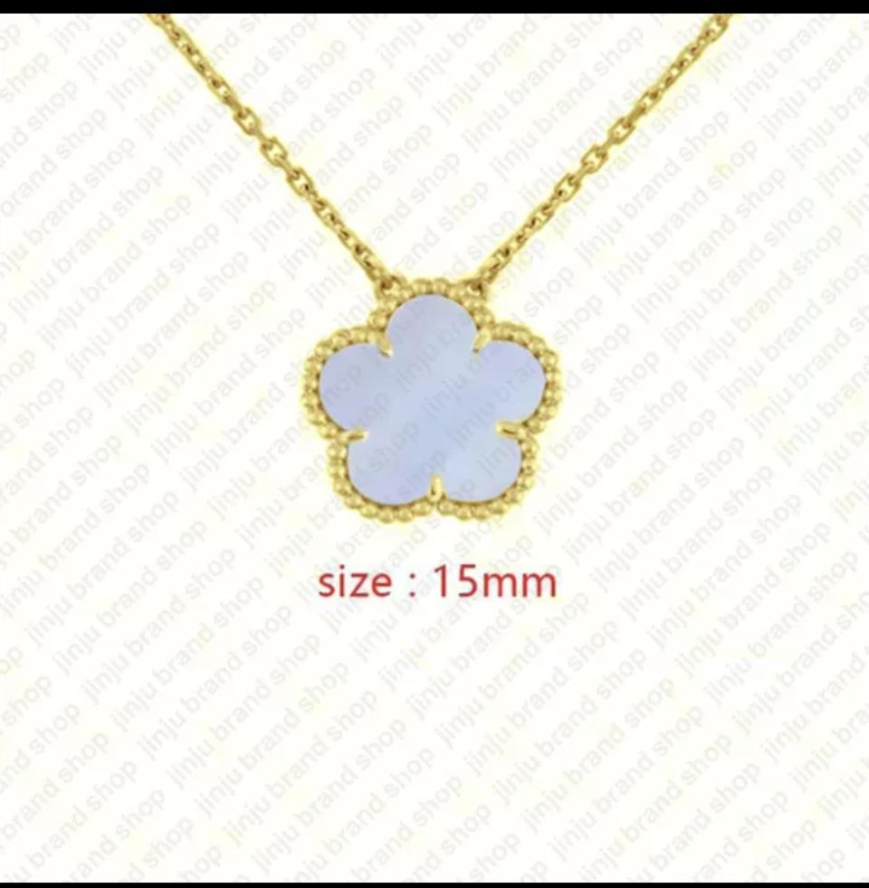 Concepteur de collier 4 feuilles pour femmes classiques.