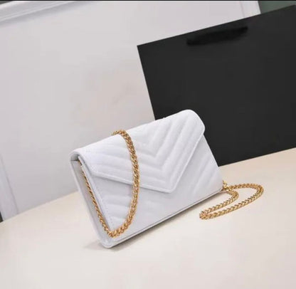 Sac luxueux stylé caviar.
