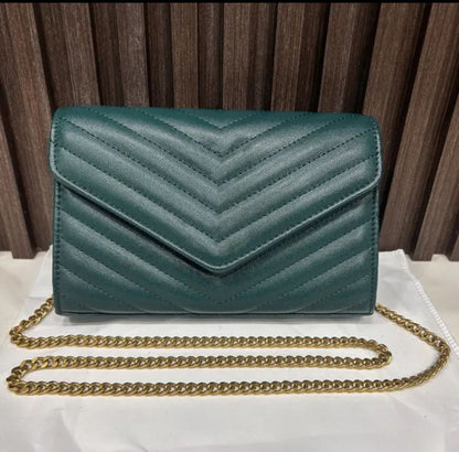 Sac luxueux stylé caviar.