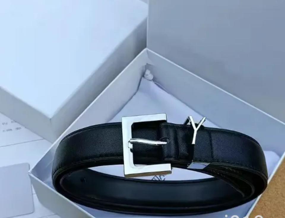 Ceinture de luxe designer pour femme.