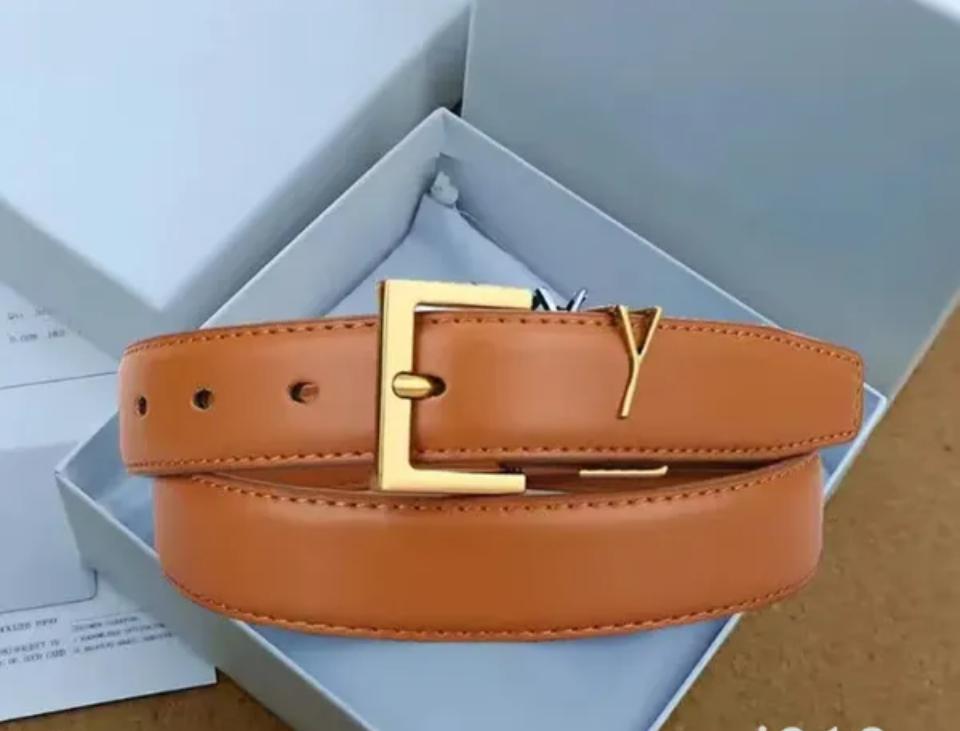 Ceinture de luxe designer pour femme.