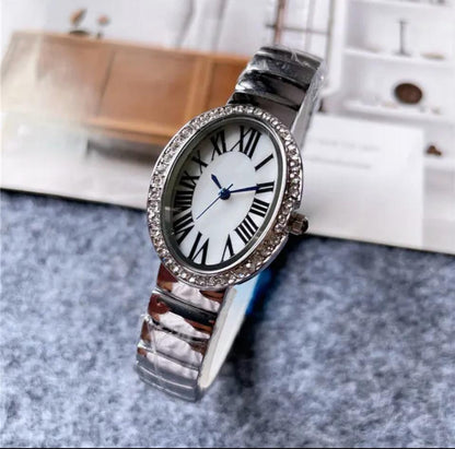 Montres ovale style baignoire