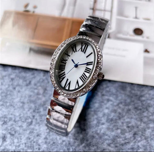 Montres ovale style baignoire